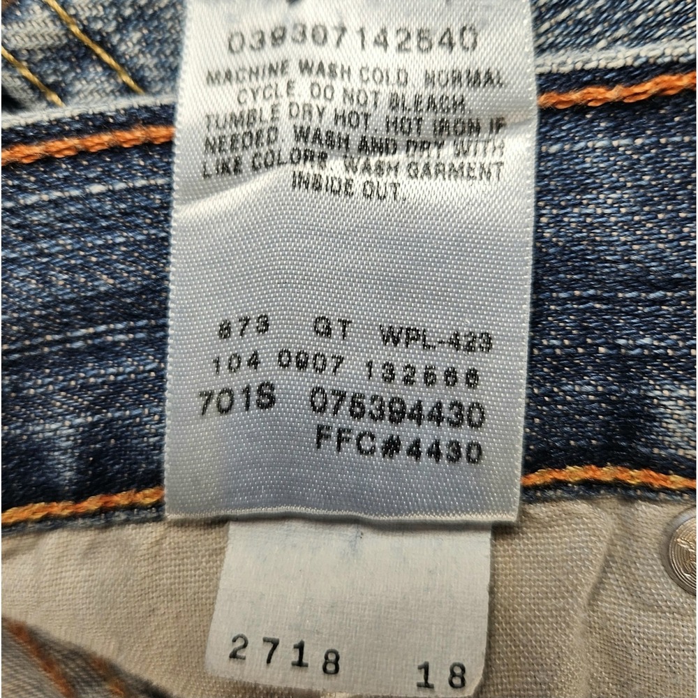 Levis 539 Straight Leg Jeans 31 x 30 Blue Faded Ripped Knee Y2K Made In Mexico - Picture 5 of 12